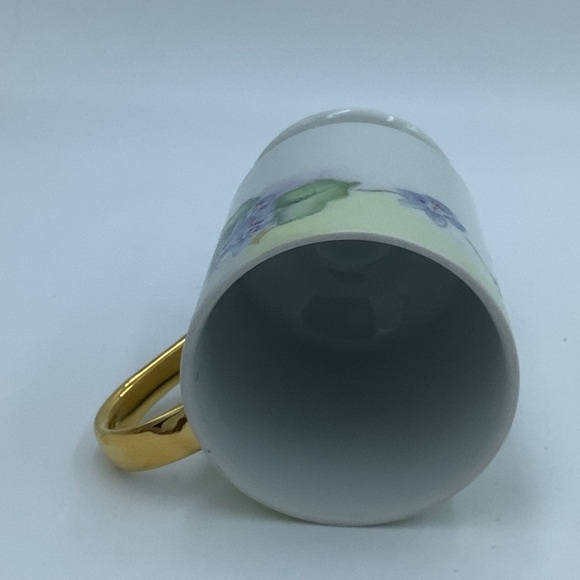 Vintage Hand Painted Footed Gold Handled Flowered Mug - Picture 6 of 7